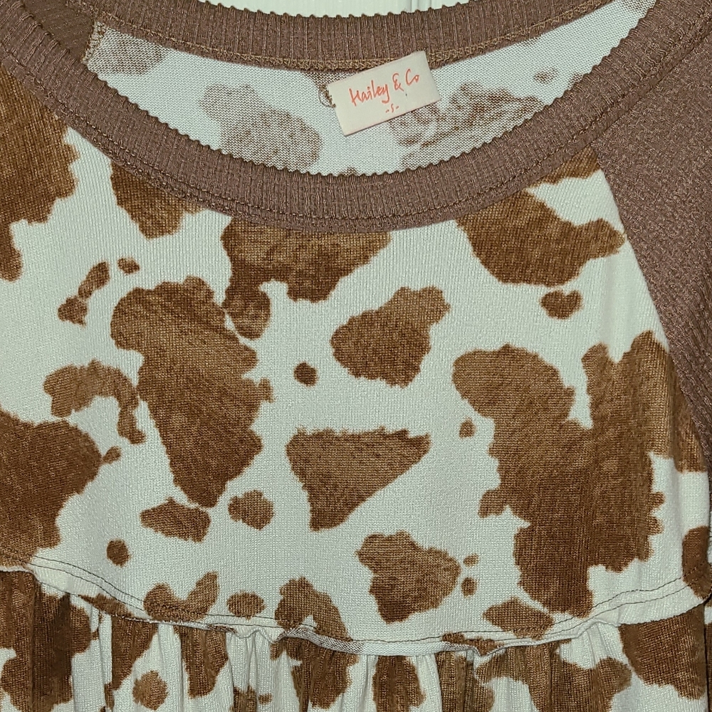 Hailey & Co. Top. Small - Picture 2 of 3